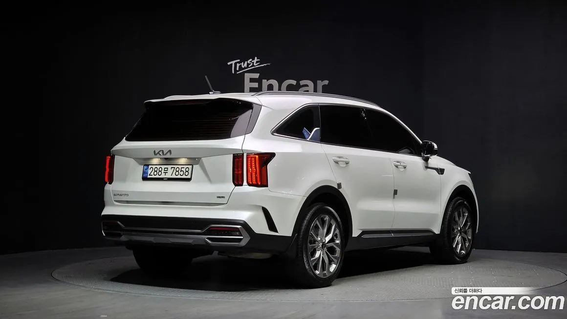 Kia Sorento — фото 4