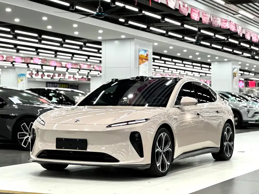 NIO ET5 — фото 1