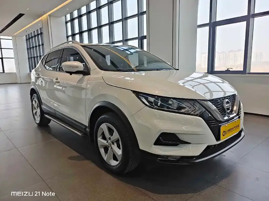 Nissan Qashqai — фото 10
