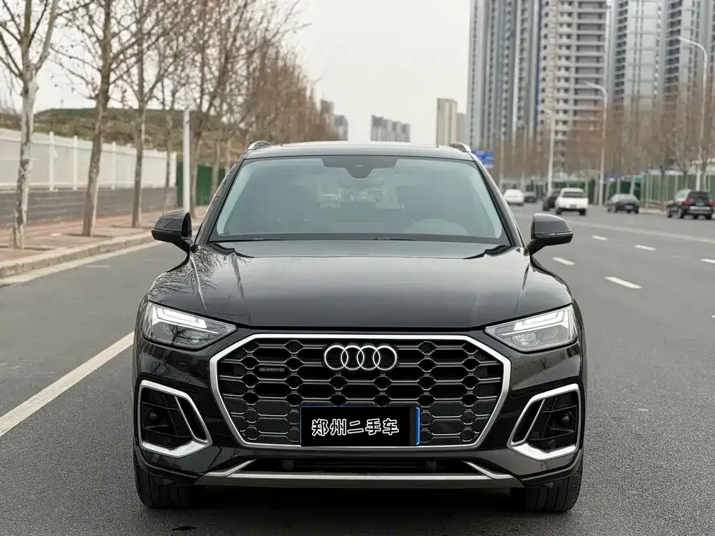 Audi Q5L — фото 4