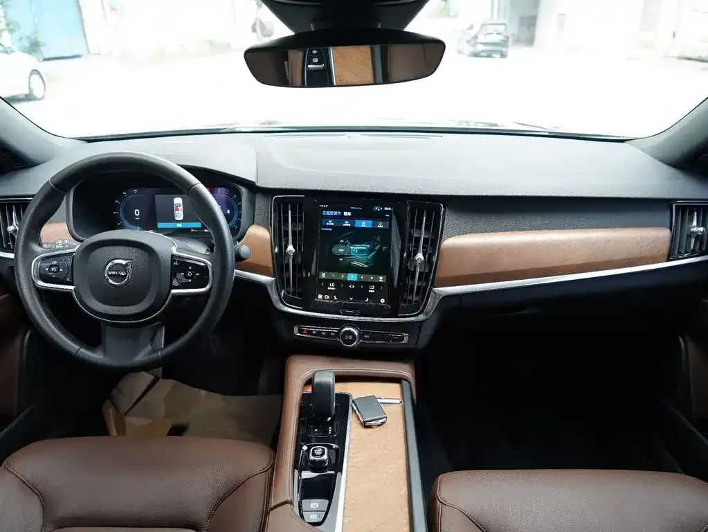 Volvo S90 — фото 2