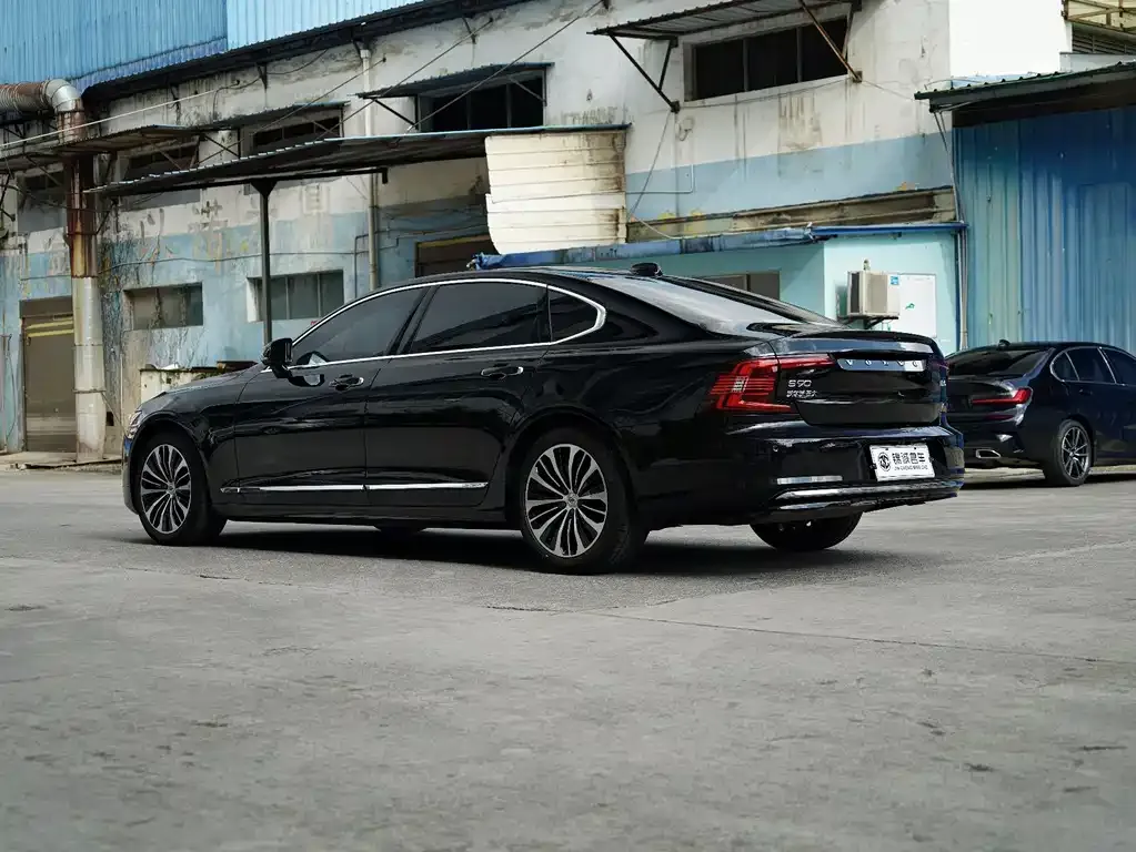 Volvo S90 — фото 5