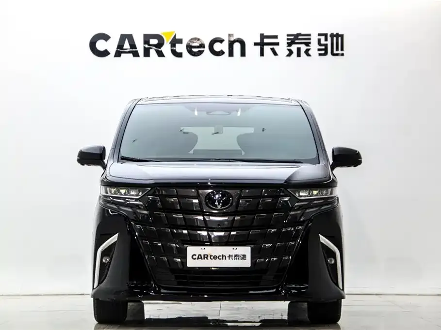 Toyota Alphard — фото 5