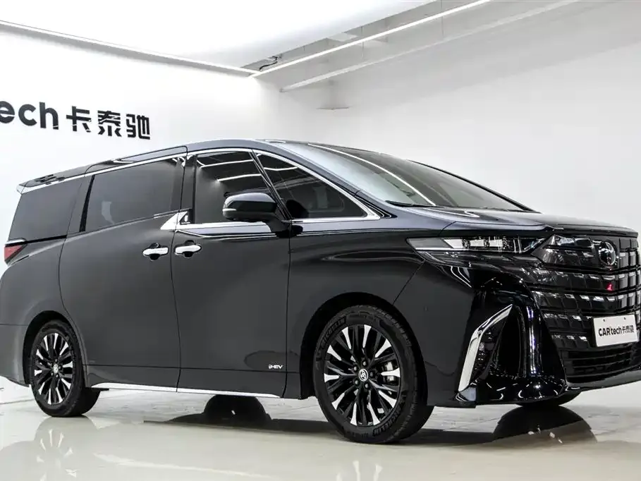 Toyota Alphard — фото 2