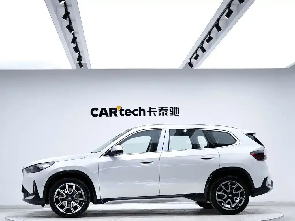 BMW X1 — фото 10