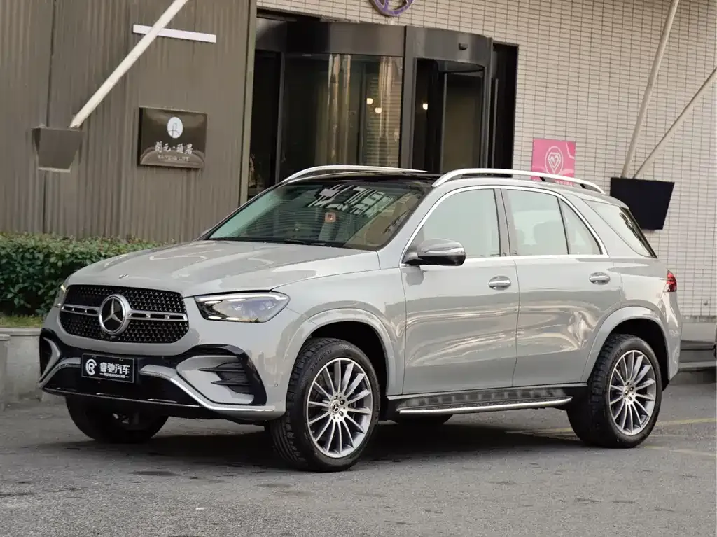 Mercedes-Benz GLE — фото 1