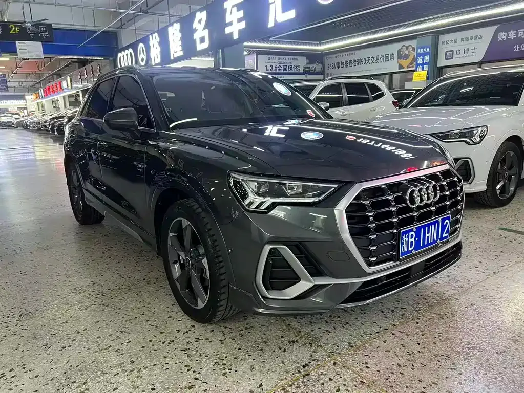 Audi Q3 — фото 7