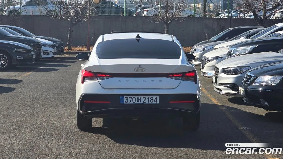 Hyundai AVANTE — фото 8