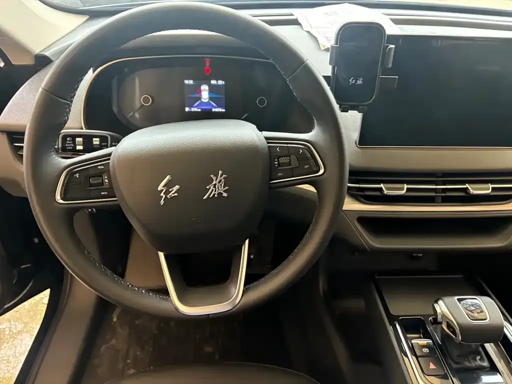 Hongqi E-QM5 — фото 2