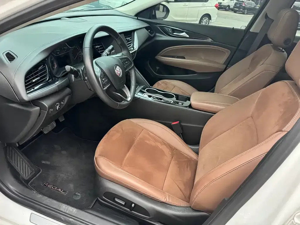 Buick Regal — фото 2