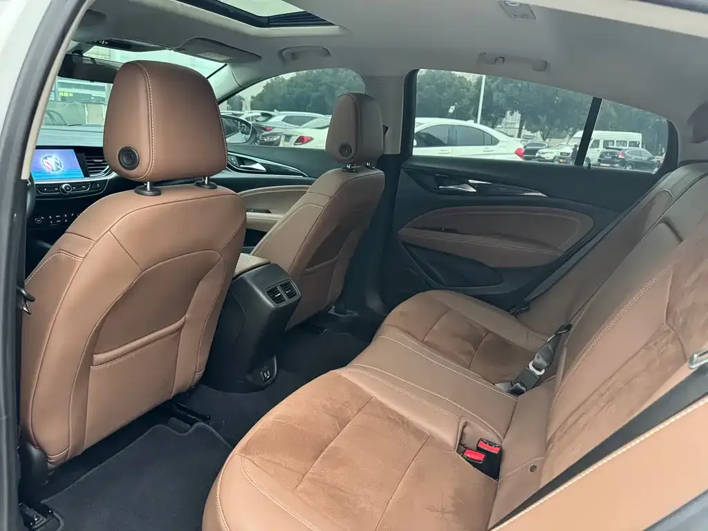 Buick Regal — фото 10