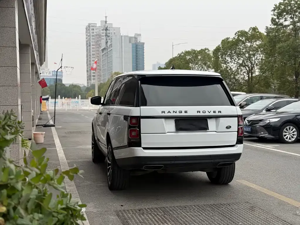 Land Rover Range Rover — фото 10