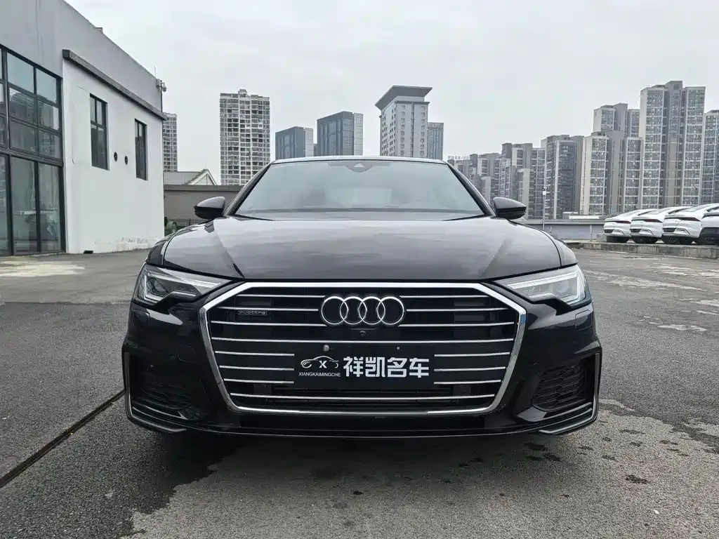 Audi A6L — фото 2