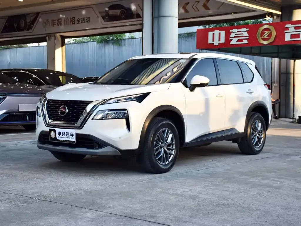 Nissan X-Trail — фото 1