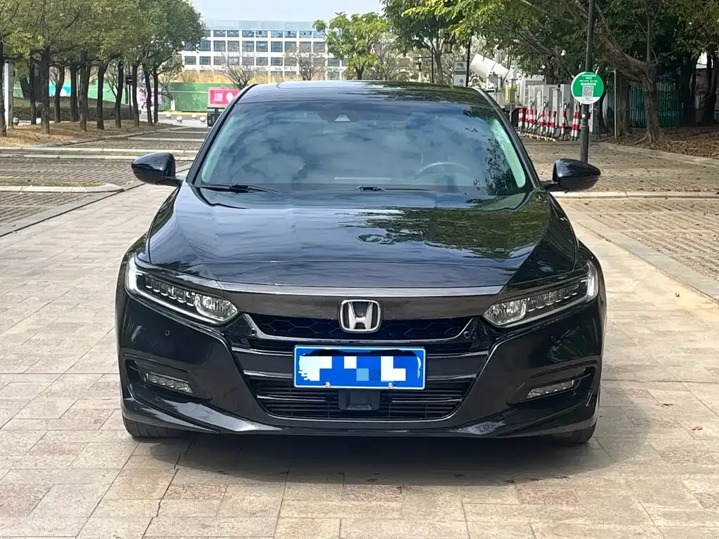 Honda Accord — фото 2