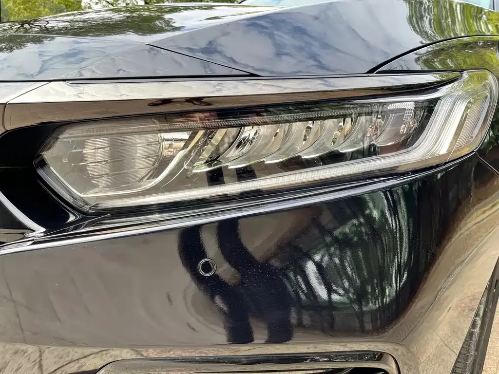 Honda Accord — фото 6