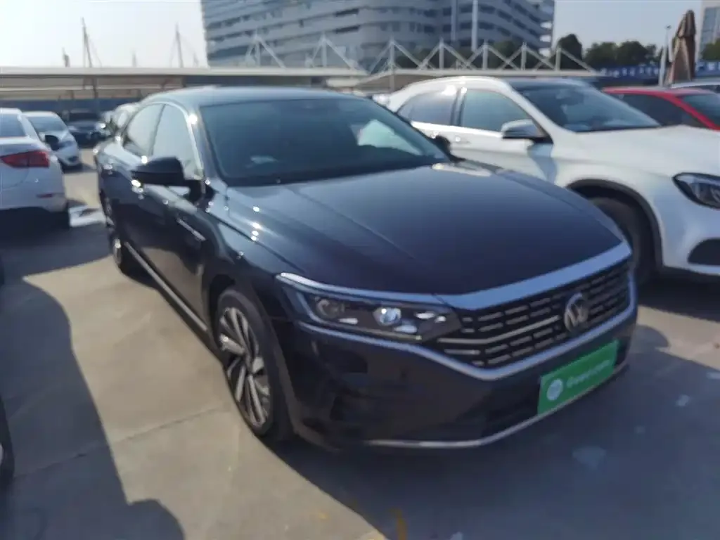 Volkswagen Passat — фото 2