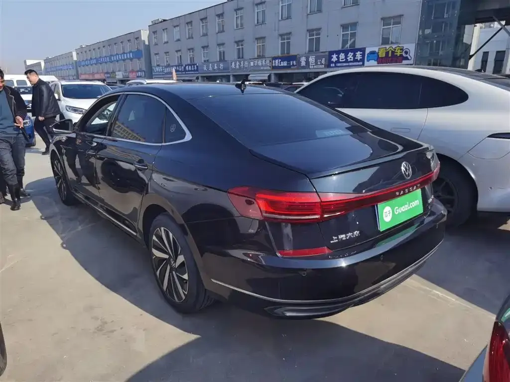 Volkswagen Passat — фото 5