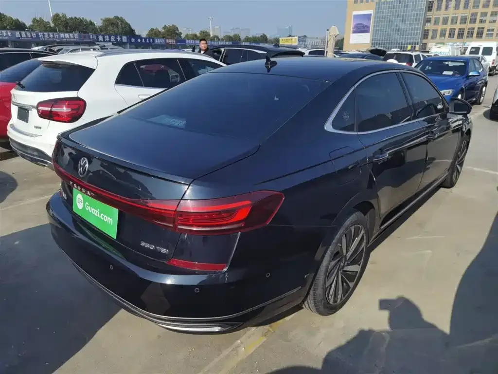 Volkswagen Passat — фото 3