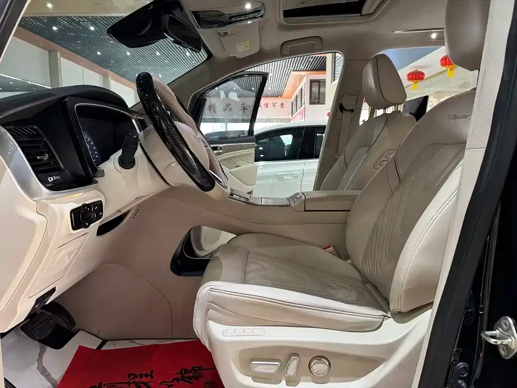 GAC Motor Trumpchi M8 — фото 3