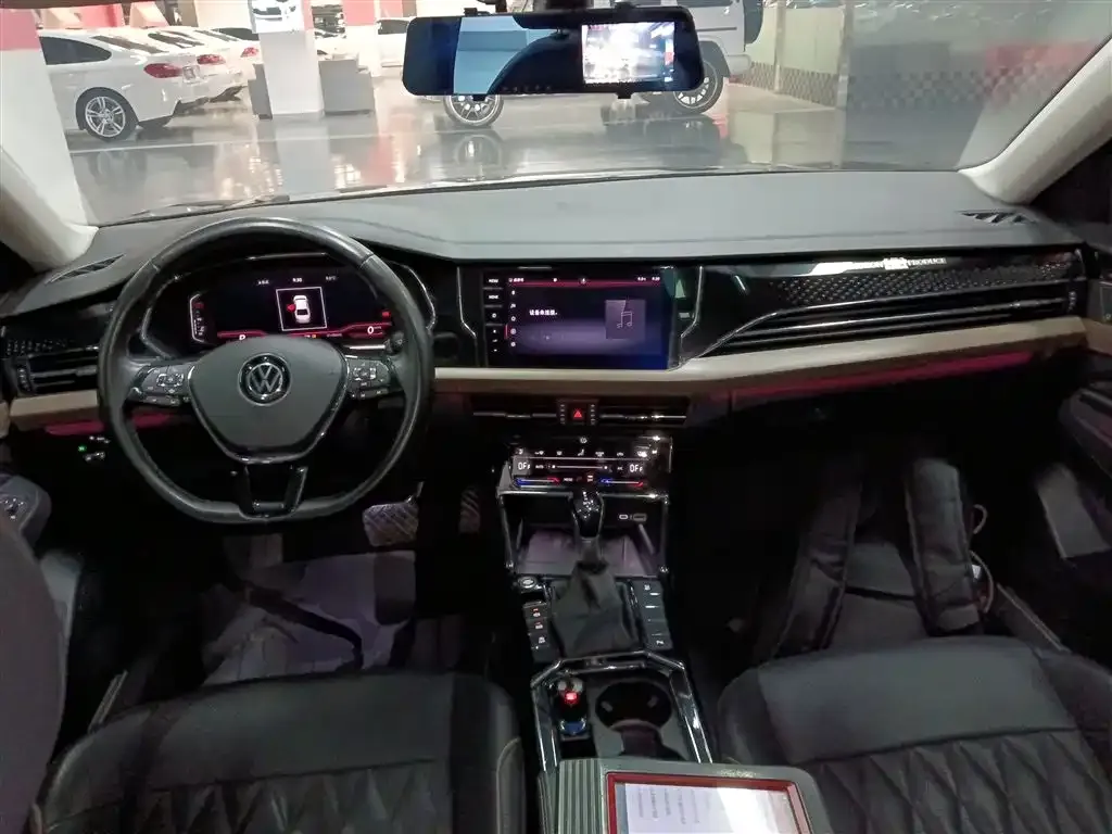 Volkswagen Passat — фото 4