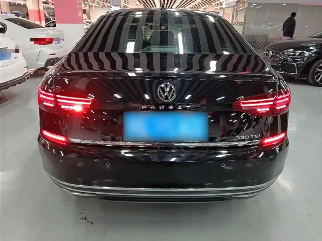 Volkswagen Passat — фото 3