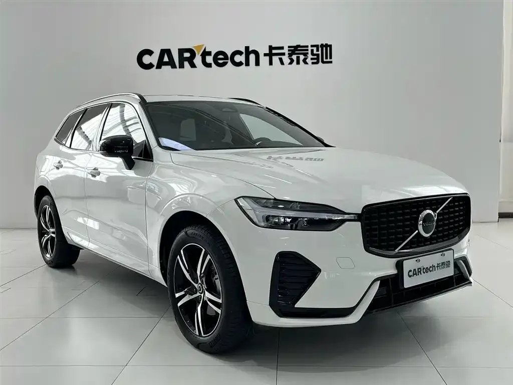 Volvo XC60 — фото 4