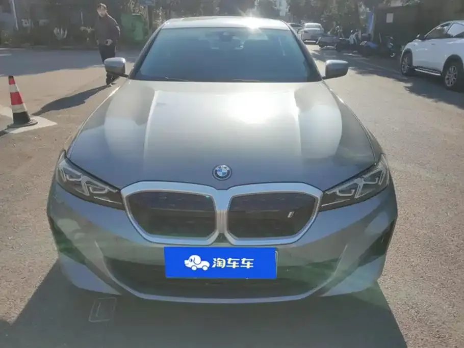 BMW i3 — фото 9