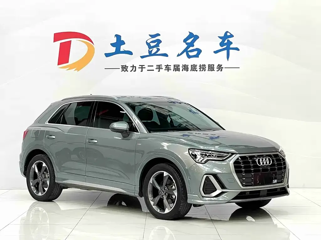 Audi Q3 — фото 10