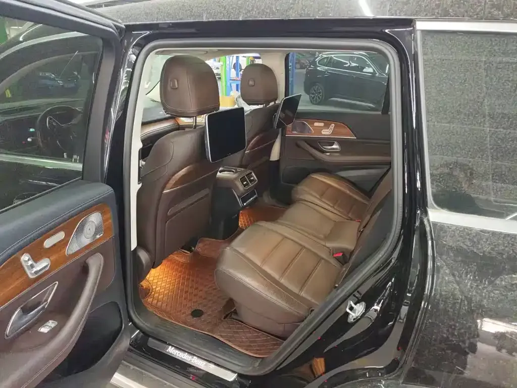 Mercedes-Benz GLS — фото 2