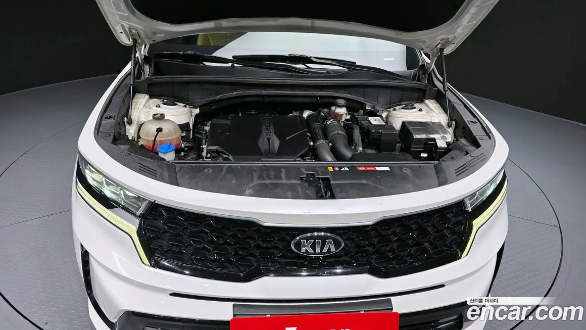 Kia Sorento — фото 9