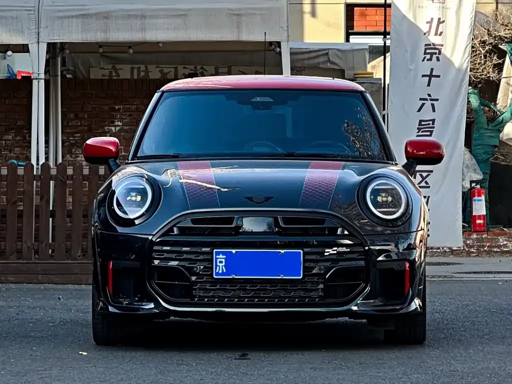 MINI JCW (John Cooper Works) — фото 2
