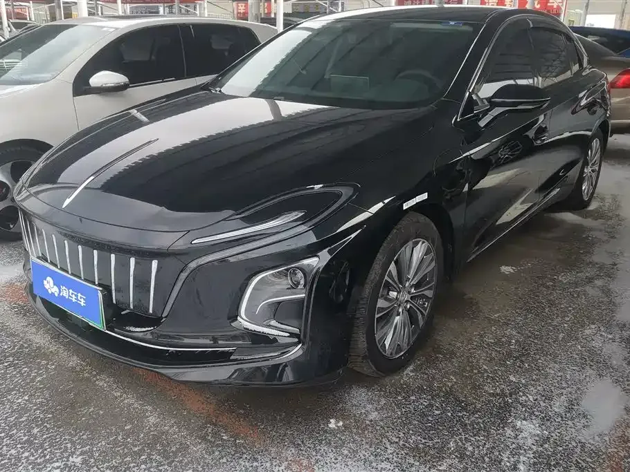 Hongqi E-QM5 — фото 1