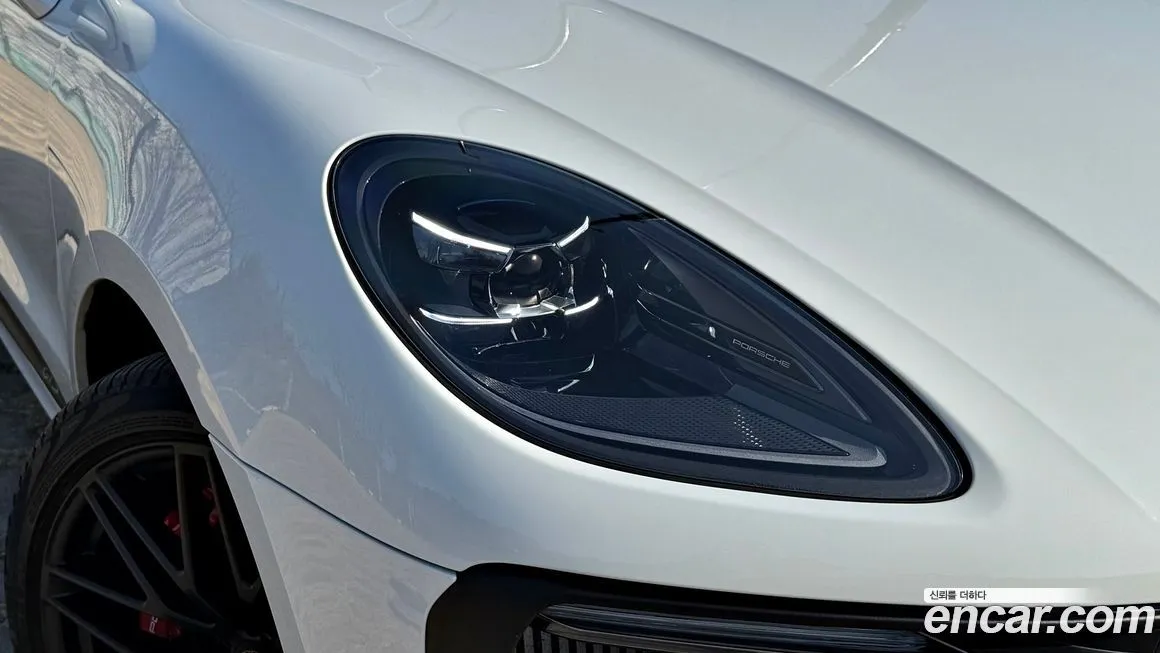 Porsche Macan — фото 8
