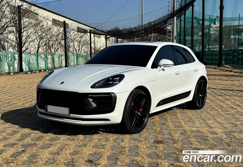 Porsche Macan — фото 10