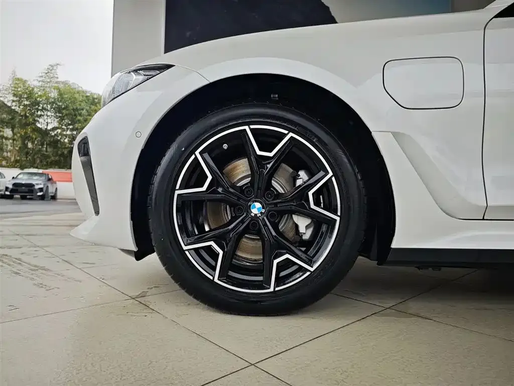 BMW i3 — фото 5
