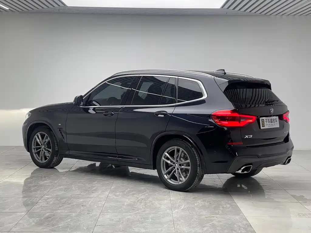 BMW X3 — фото 8