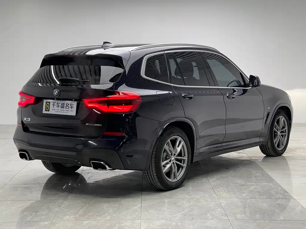 BMW X3 — фото 9