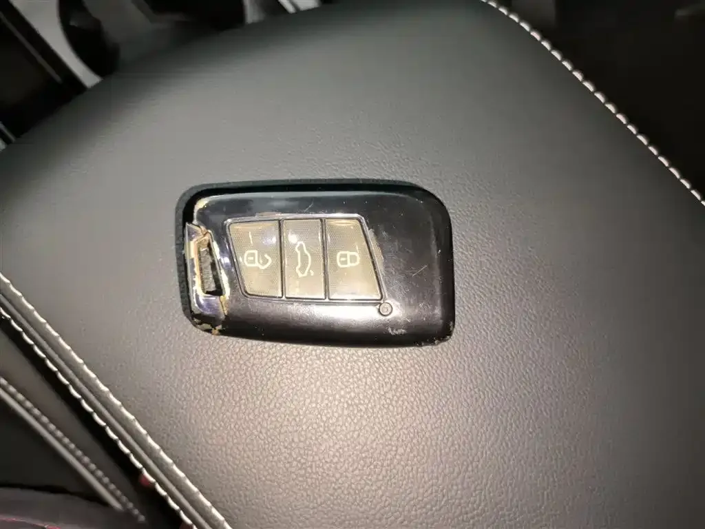 Volkswagen Passat — фото 5