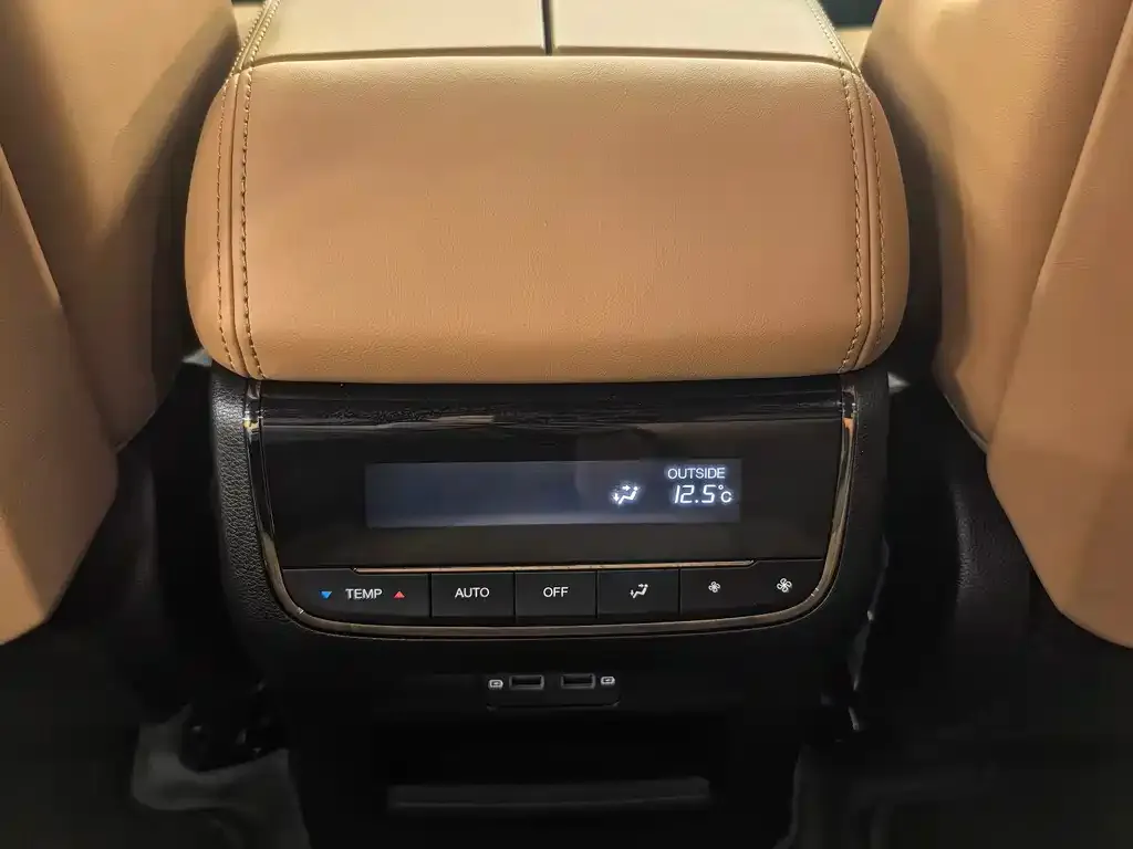 GAC Motor Trumpchi ES9 — фото 10