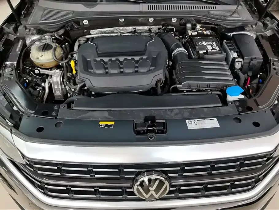 Volkswagen Passat — фото 8