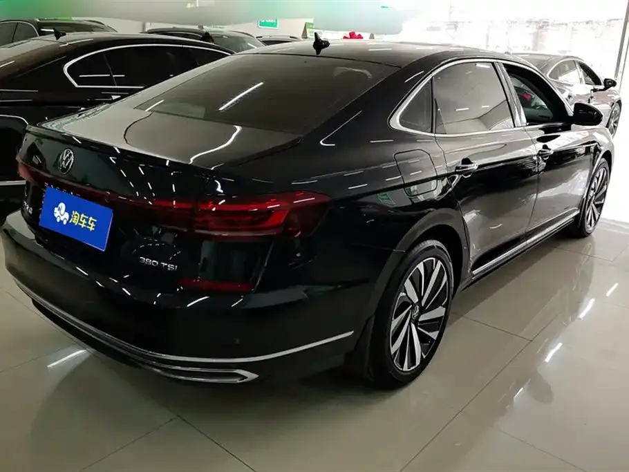 Volkswagen Passat — фото 4