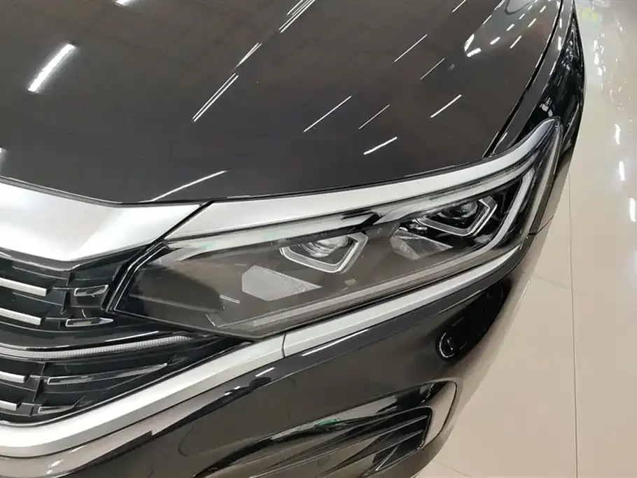 Volkswagen Passat — фото 6
