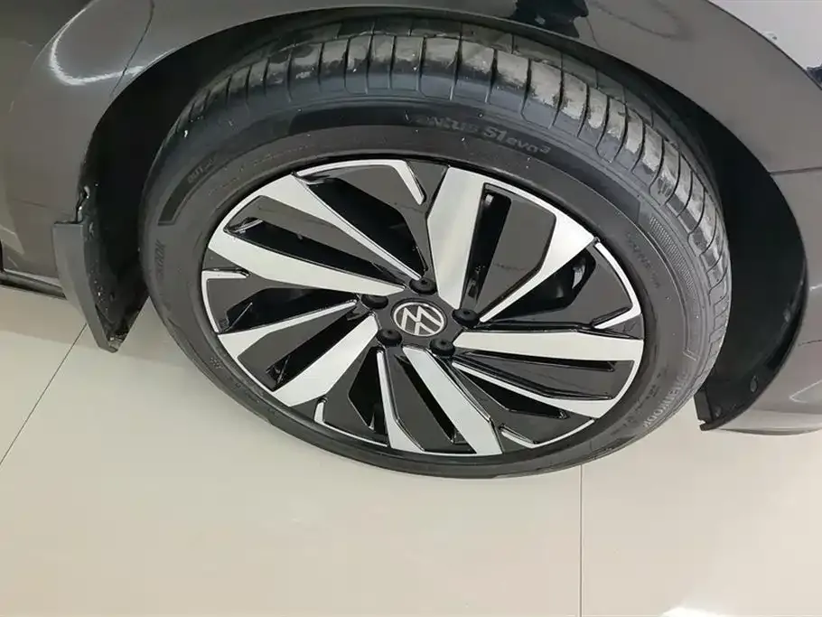 Volkswagen Passat — фото 2
