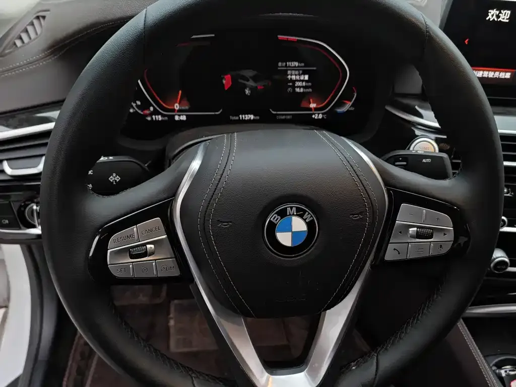 BMW 5 Series — фото 2