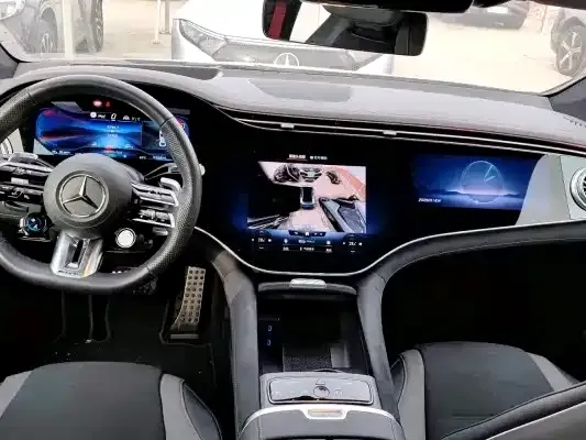 Mercedes-Benz EQE AMG — фото 3