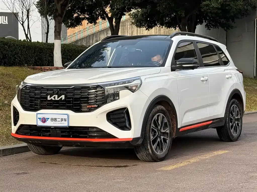 Kia Sportage — фото 1
