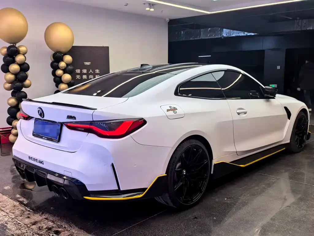 BMW M4 — фото 7