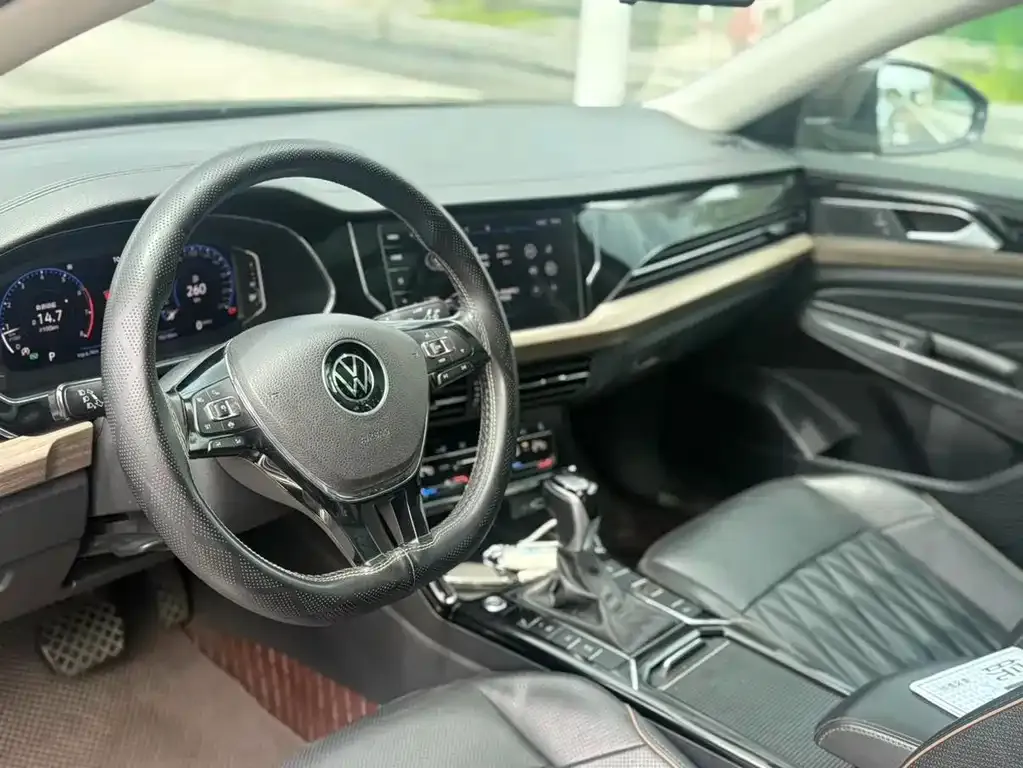 Volkswagen Passat — фото 3