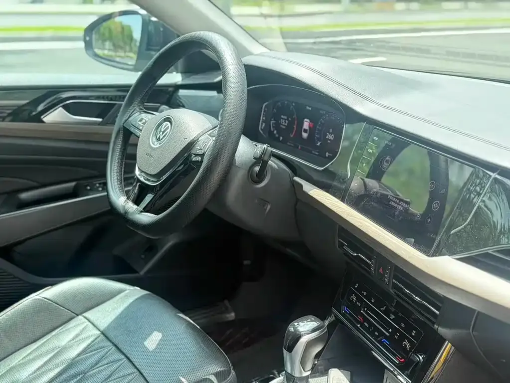 Volkswagen Passat — фото 4